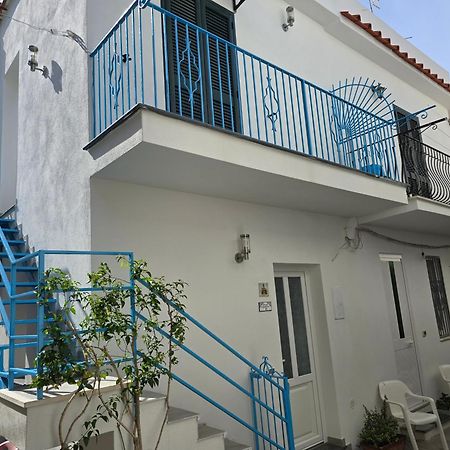 Villa La Casa Di Giuliana Primo Piano Con Balcone Ischia Exterior foto